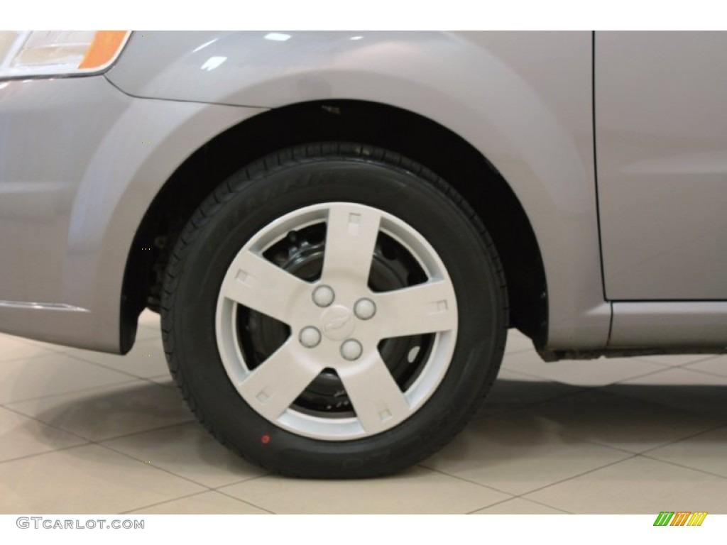 2010 Aveo LT Sedan - Medium Gray / Charcoal photo #16