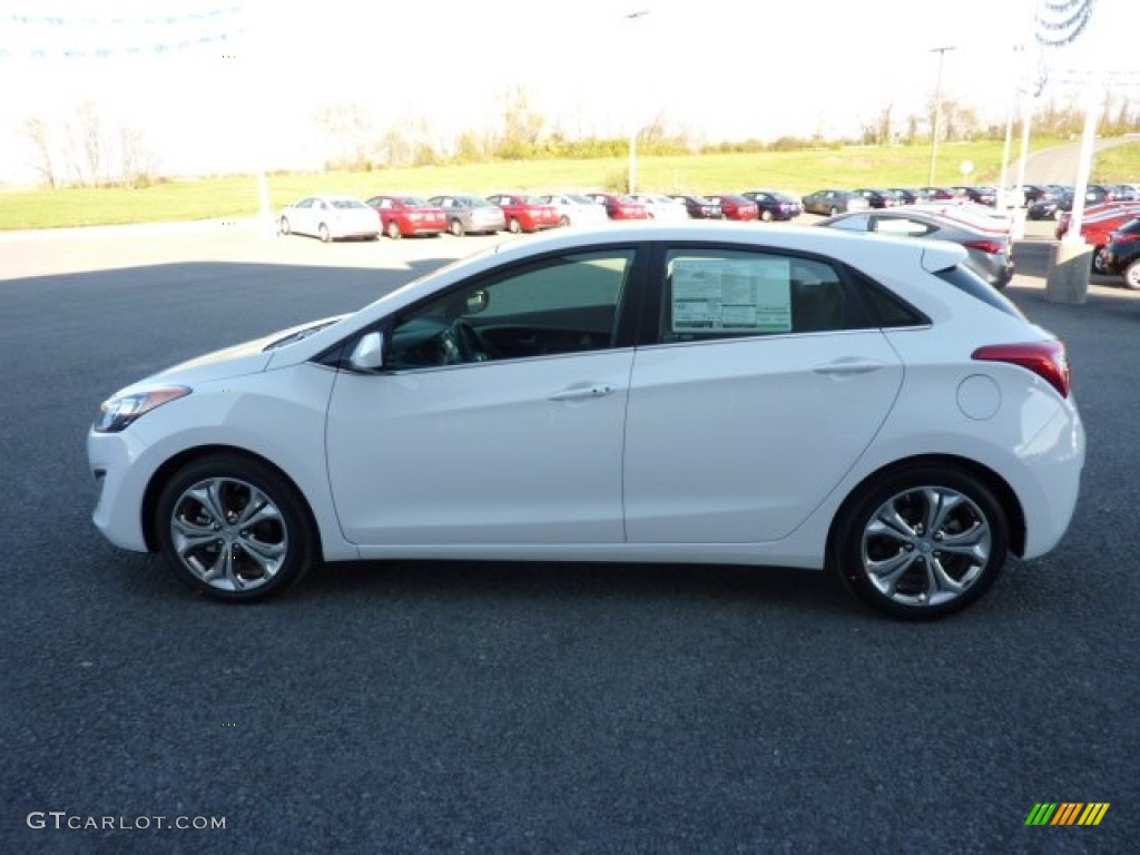2013 Elantra GT - Monaco White / Black photo #4