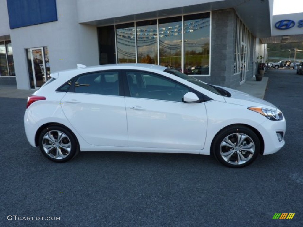 2013 Elantra GT - Monaco White / Black photo #8