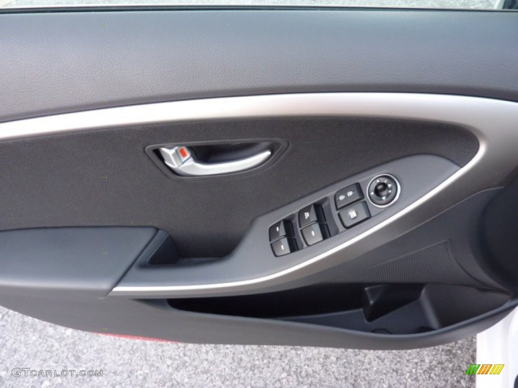2013 Elantra GT - Monaco White / Black photo #18