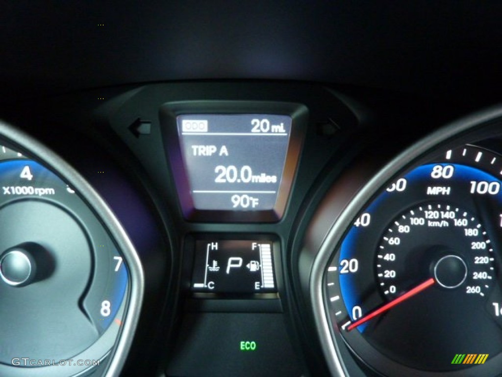 2013 Elantra GT - Monaco White / Black photo #20