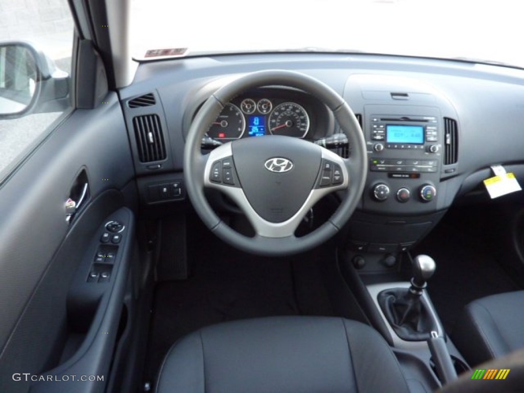 2012 Elantra SE Touring - Shimmering Silver / Black photo #15