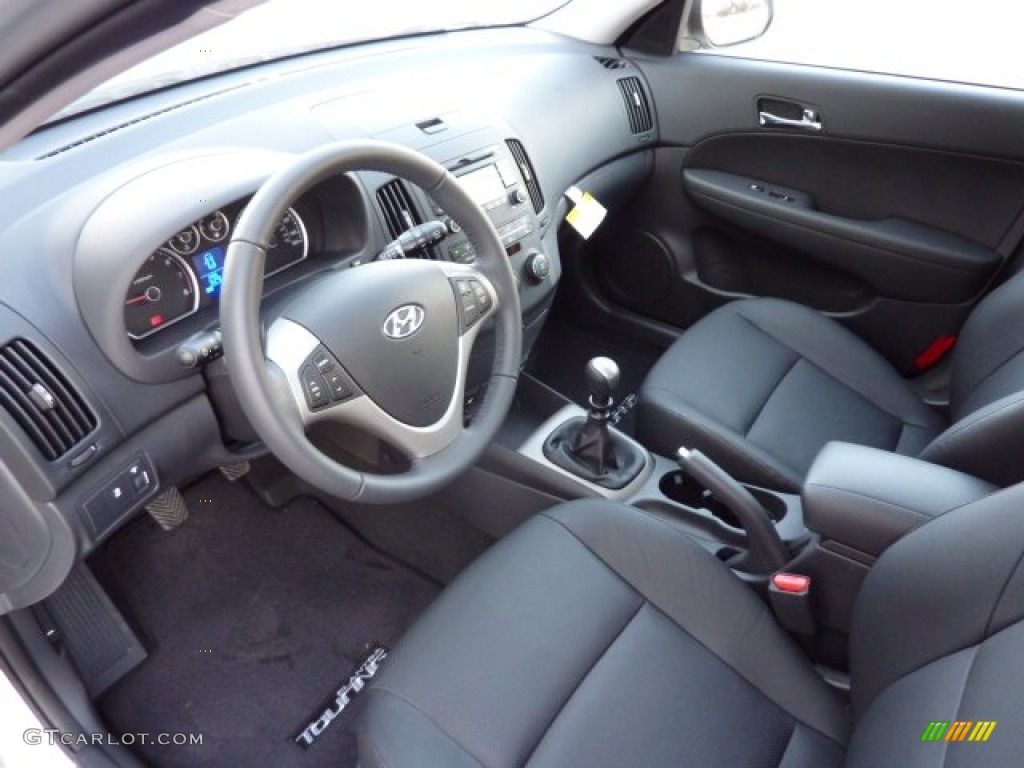 2012 Elantra SE Touring - Shimmering Silver / Black photo #17