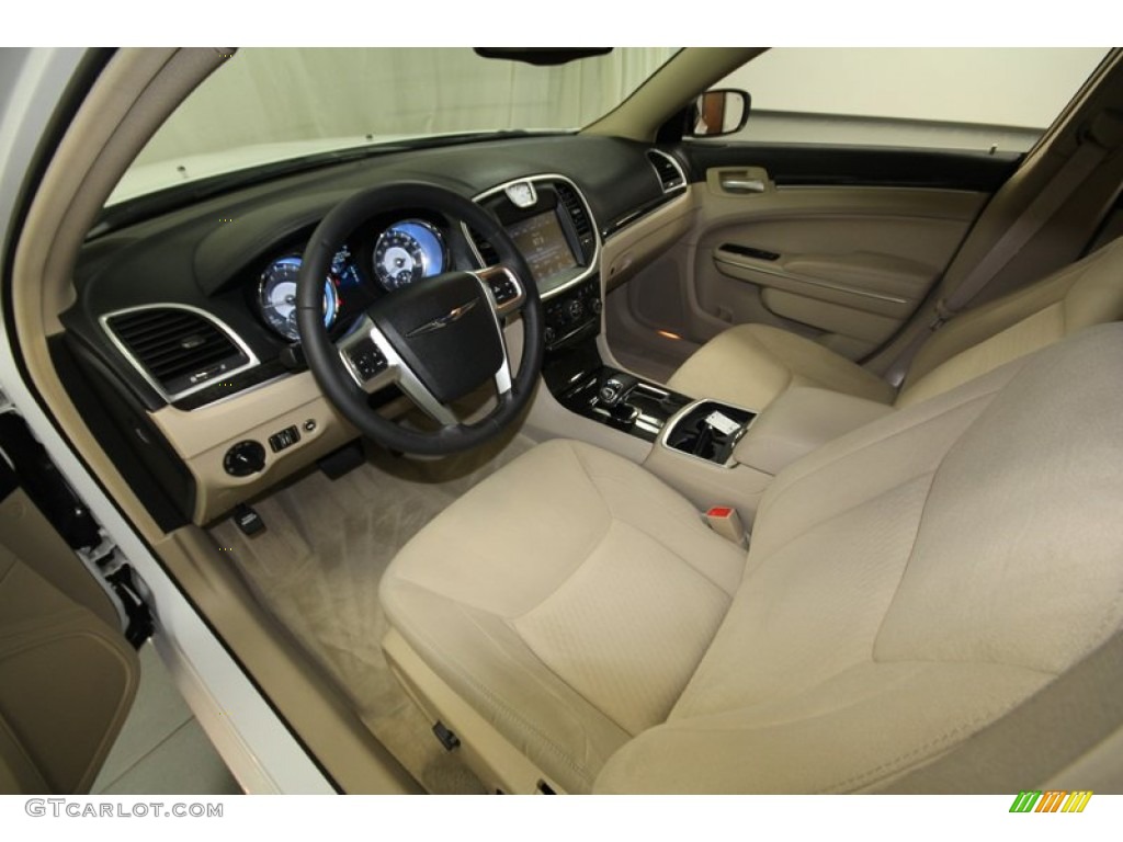 2012 300  - Bright White / Black/Light Frost Beige photo #13