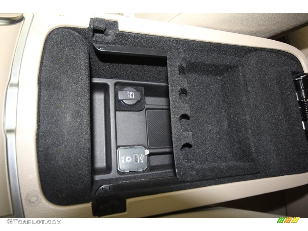 2012 300  - Bright White / Black/Light Frost Beige photo #23