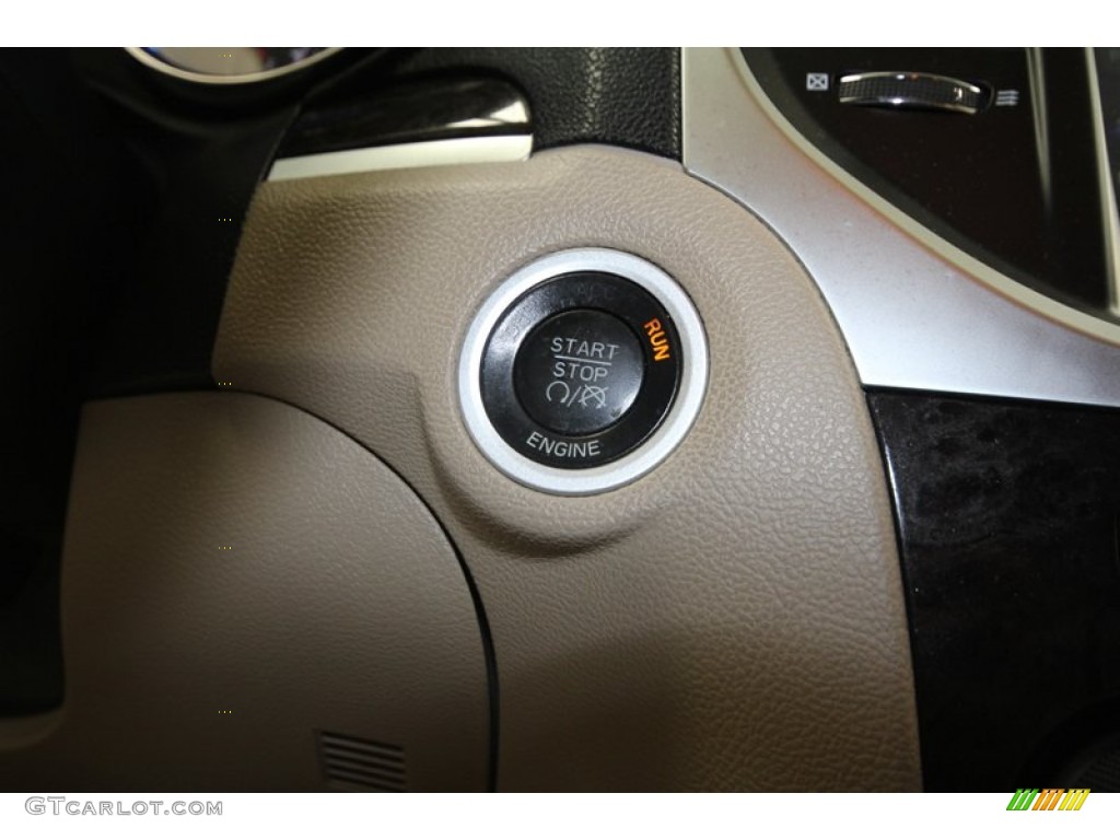 2012 300  - Bright White / Black/Light Frost Beige photo #24