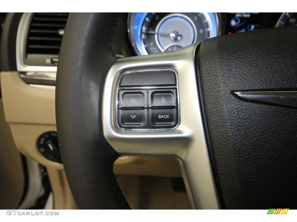 2012 300  - Bright White / Black/Light Frost Beige photo #26