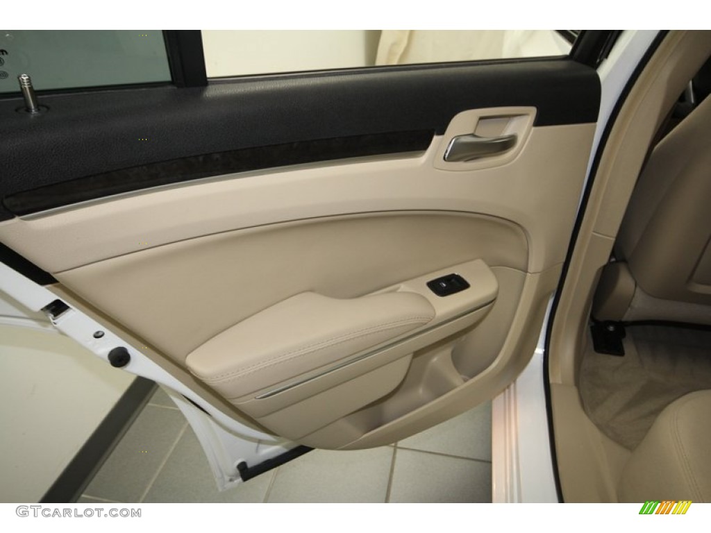 2012 300  - Bright White / Black/Light Frost Beige photo #28