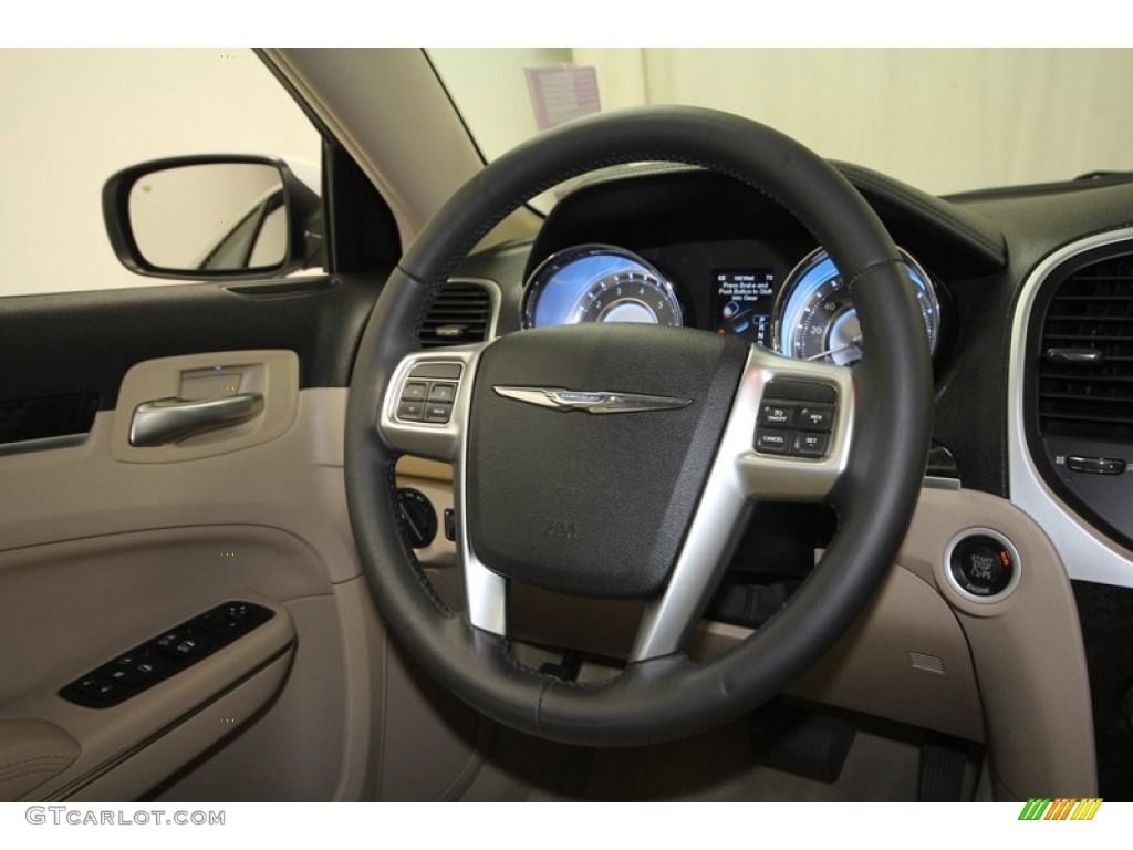 2012 300  - Bright White / Black/Light Frost Beige photo #29