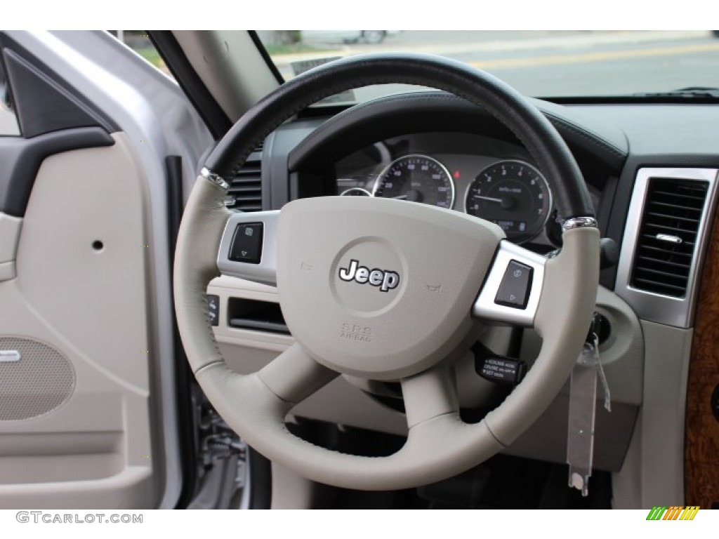 2009 Jeep Grand Cherokee Limited 4x4 Dark Khaki/Light Graystone Royal Leather Steering Wheel Photo #72736100