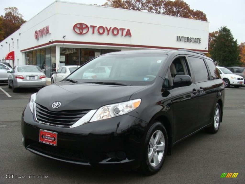 2012 Sienna LE - Black / Light Gray photo #1