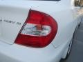 Super White - Camry XLE Photo No. 16