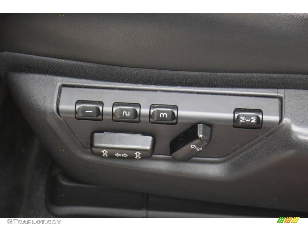 2011 Volvo XC90 3.2 R-Design Controls Photo #72739770