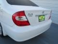 Super White - Camry XLE Photo No. 19