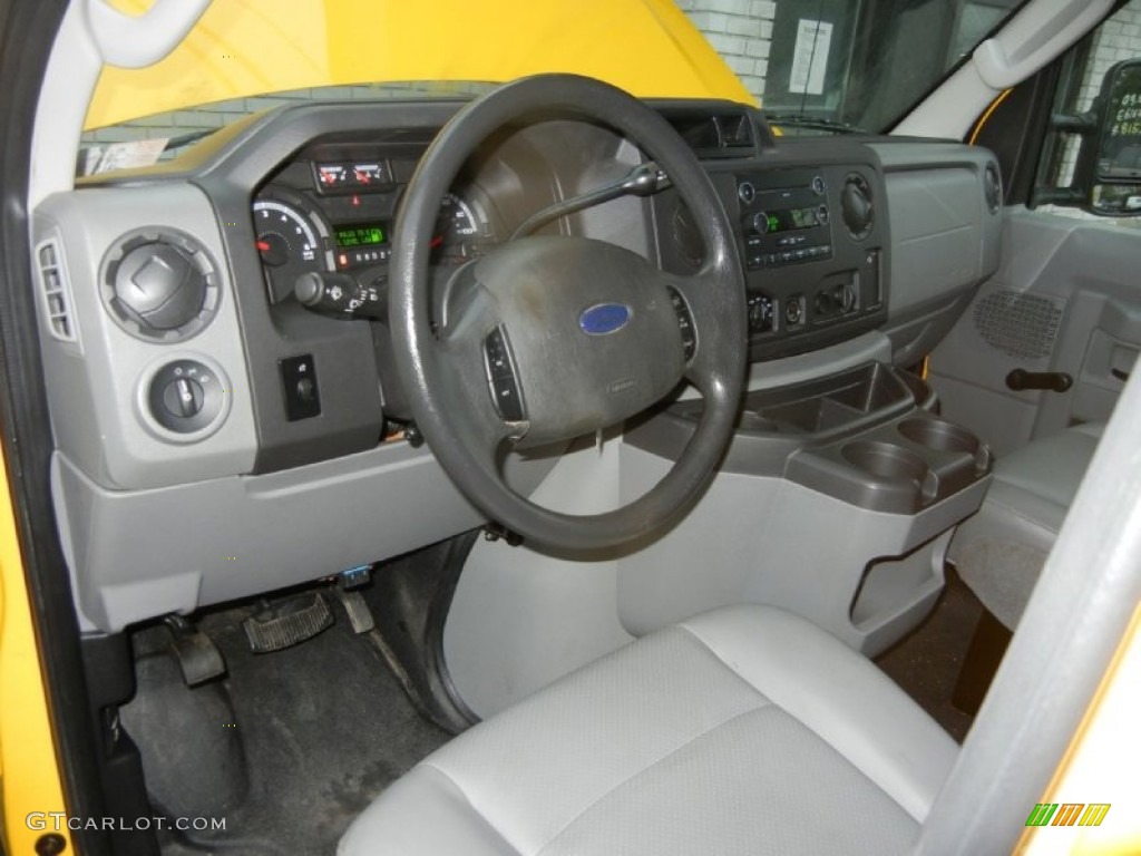 2009 Ford E Series Van E250 Super Duty Cargo Medium Flint Dashboard Photo #72744197