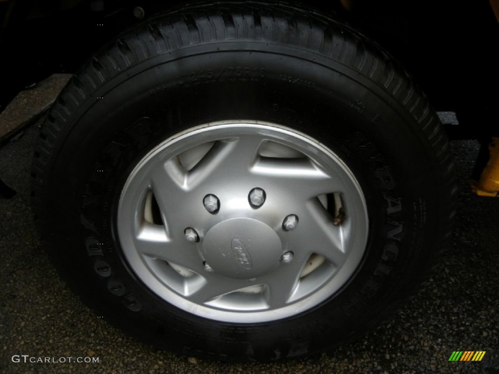2009 Ford E Series Van E250 Super Duty Cargo Wheel Photo #72744234