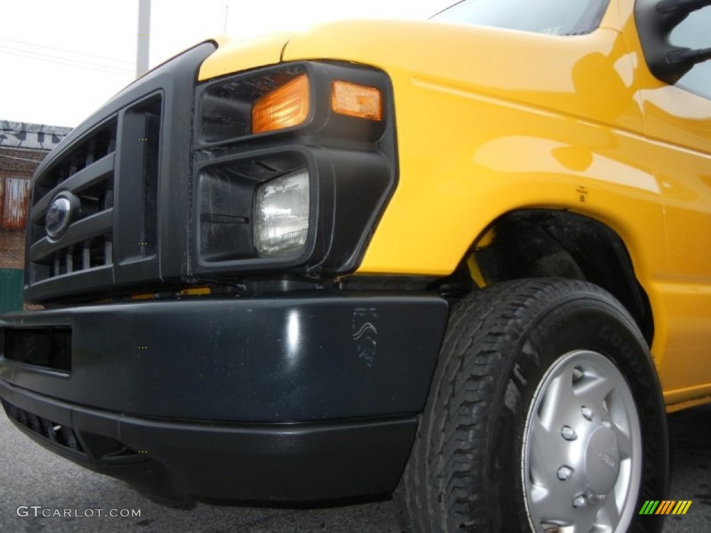 2009 E Series Van E250 Super Duty Cargo - School Bus Yellow / Medium Flint photo #42