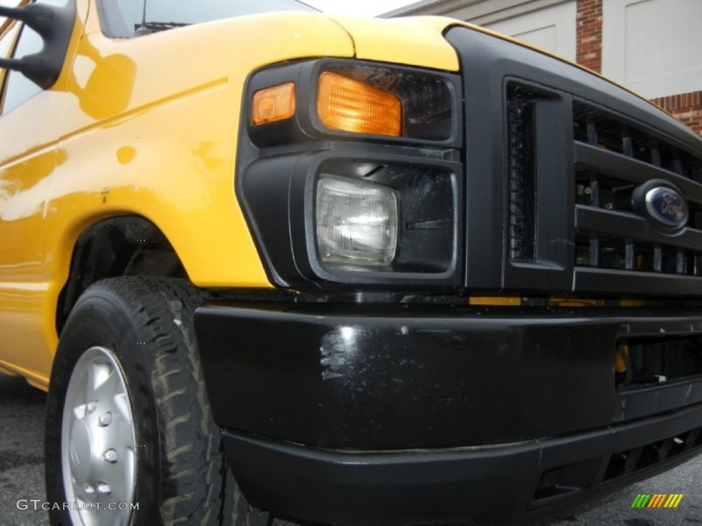 2009 E Series Van E250 Super Duty Cargo - School Bus Yellow / Medium Flint photo #43