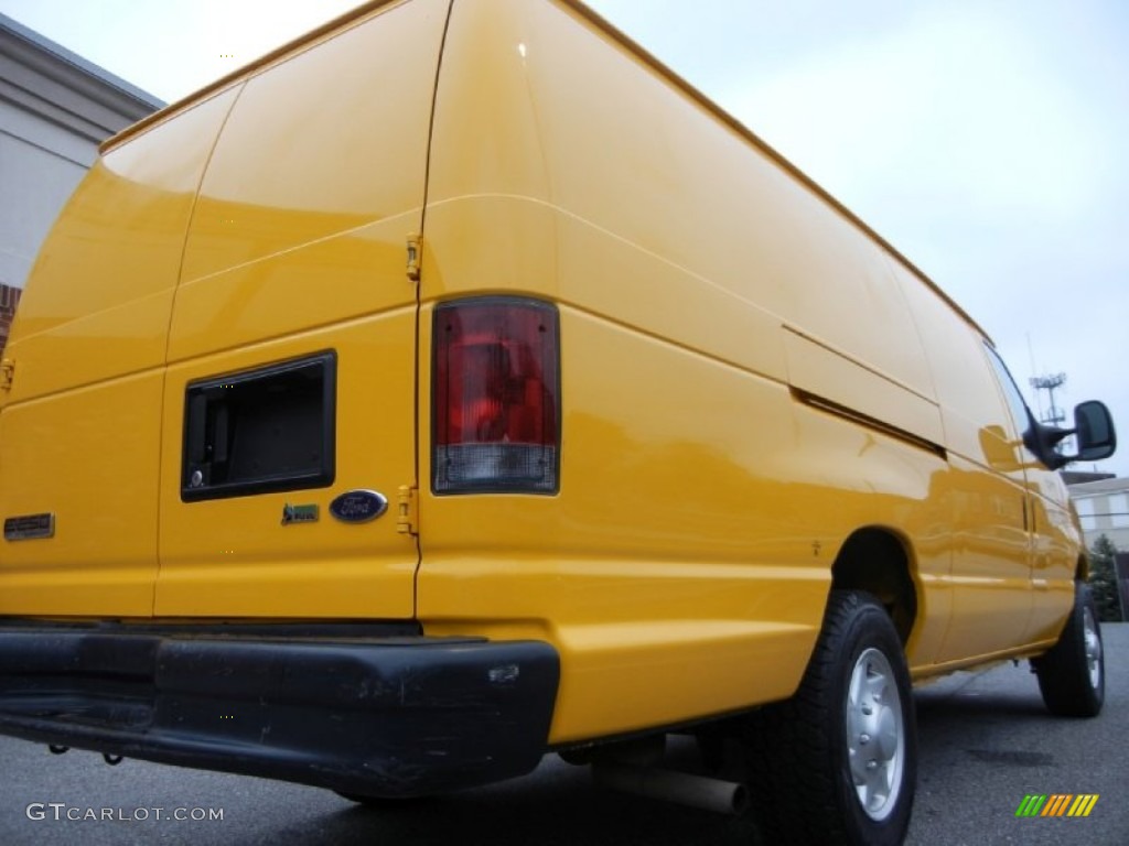 2009 E Series Van E250 Super Duty Cargo - School Bus Yellow / Medium Flint photo #55