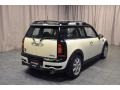 Pepper White - Cooper S Clubman Photo No. 12