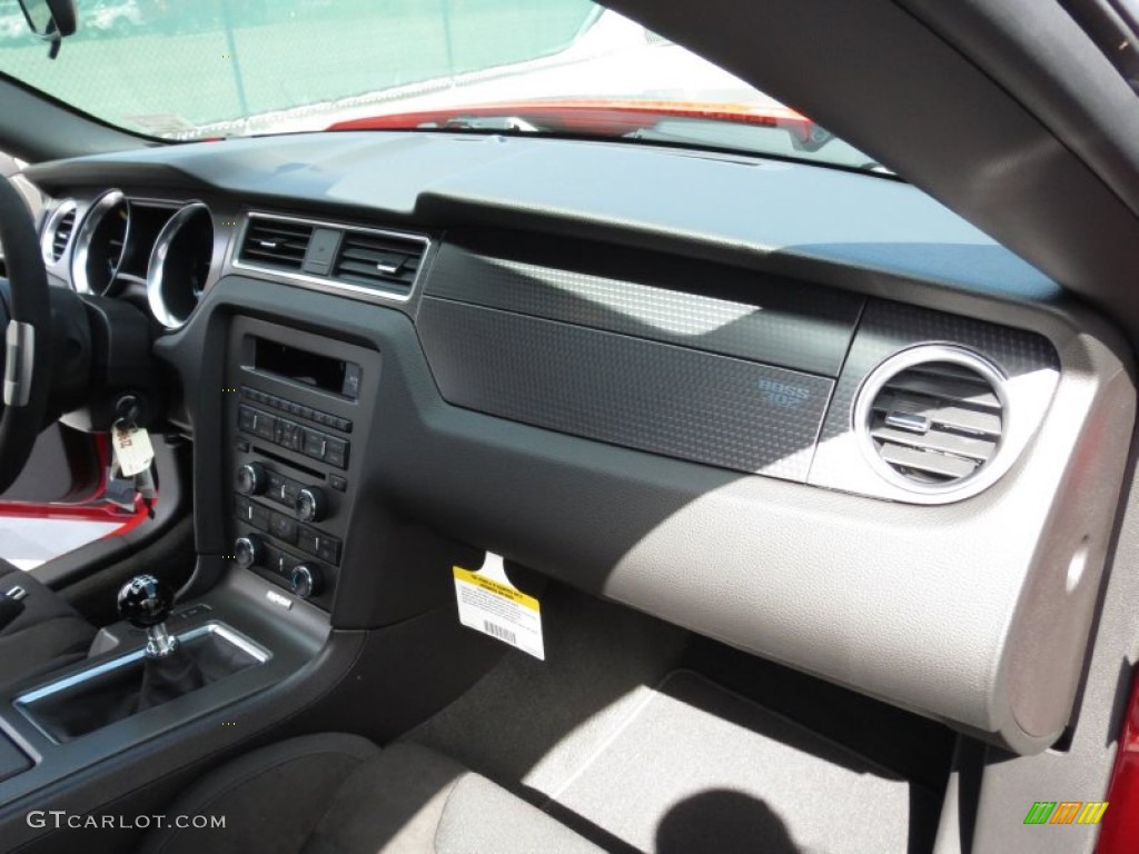 2013 Ford Mustang Boss 302 Charcoal Black/Recaro Sport Seats Dashboard Photo #72750827