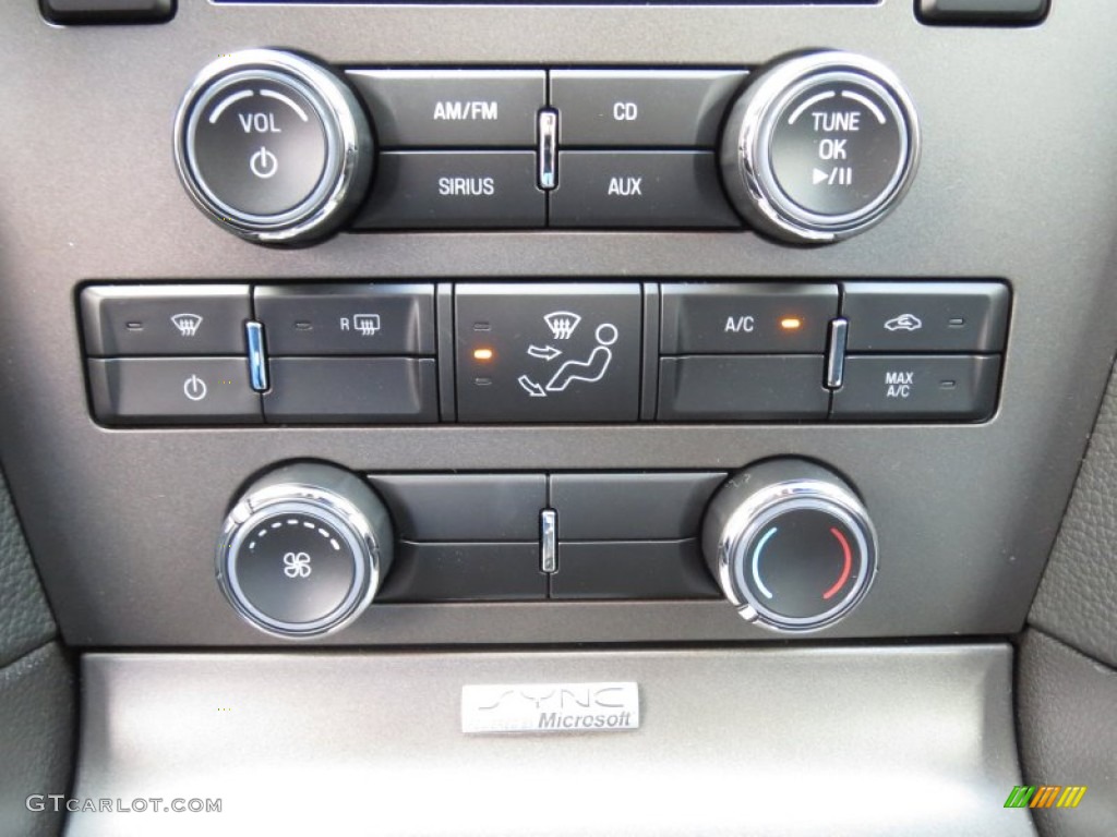 2013 Ford Mustang Boss 302 Controls Photo #72750989