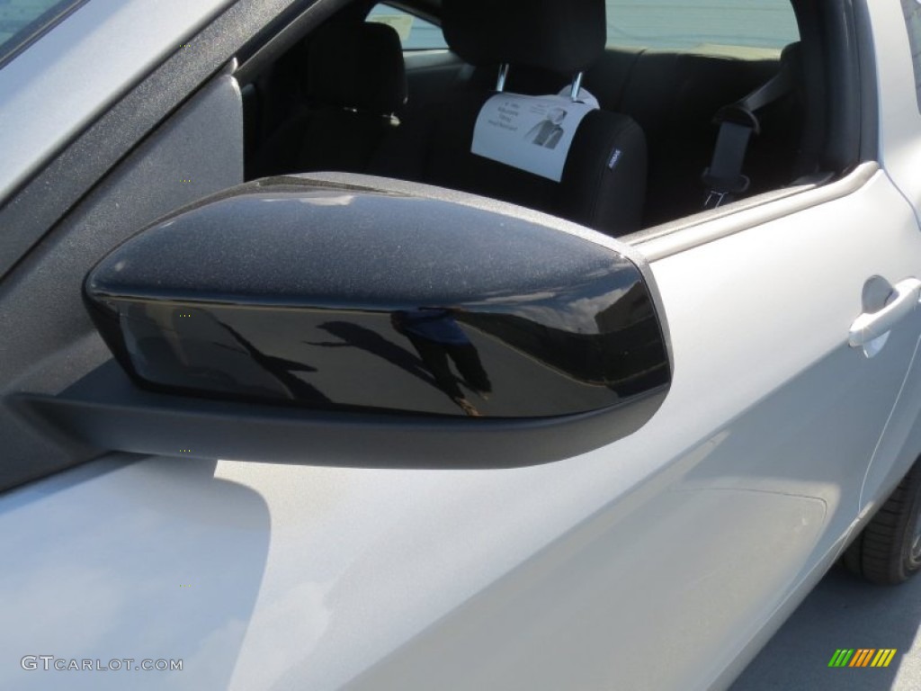 2013 Mustang V6 Coupe - Ingot Silver Metallic / Charcoal Black photo #11