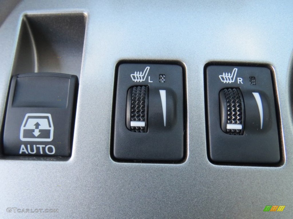 2013 Toyota 4Runner Limited Controls Photo #72752285