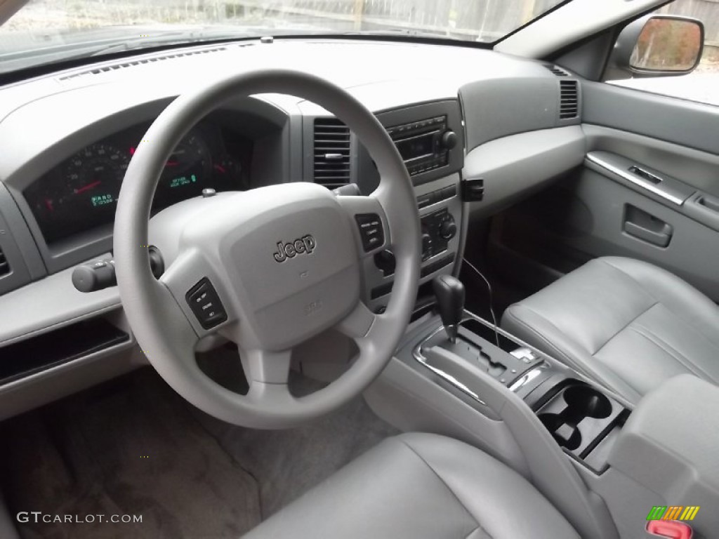 Medium Slate Gray Interior 2005 Jeep Grand Cherokee Laredo 4x4 Photo #72752633