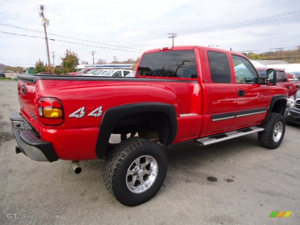 2004 Silverado 1500 LT Extended Cab 4x4 - Victory Red / Dark Charcoal photo #5