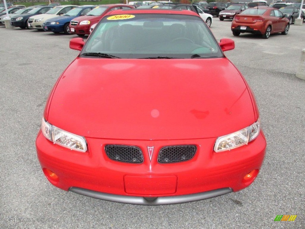 2000 Grand Prix GT Coupe - Bright Red / Graphite photo #14