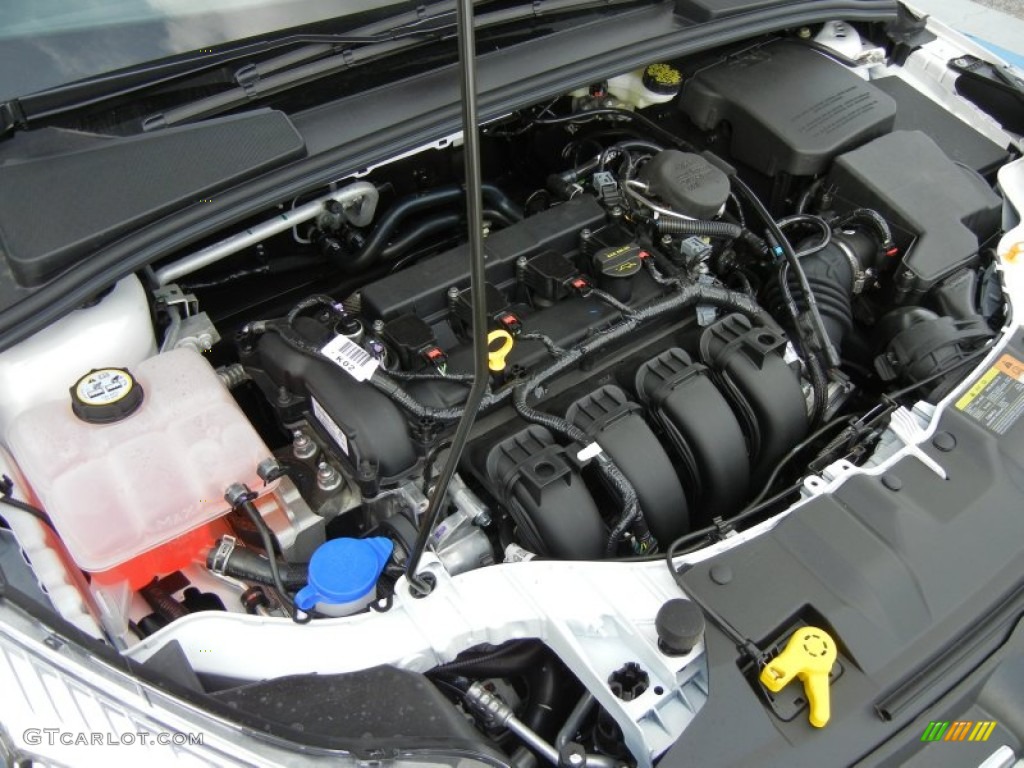 2013 Ford Focus S Sedan Engine Photos