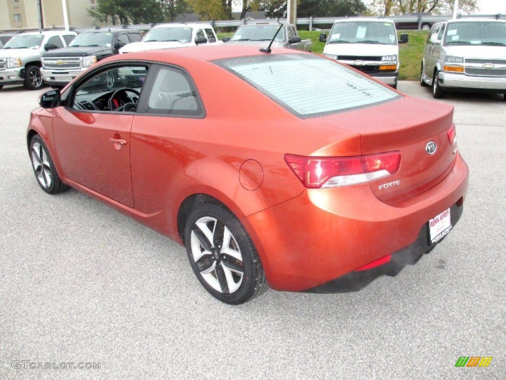 2010 Forte Koup SX - Copperhead / Black Sport photo #2