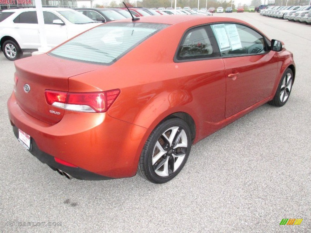 2010 Forte Koup SX - Copperhead / Black Sport photo #11