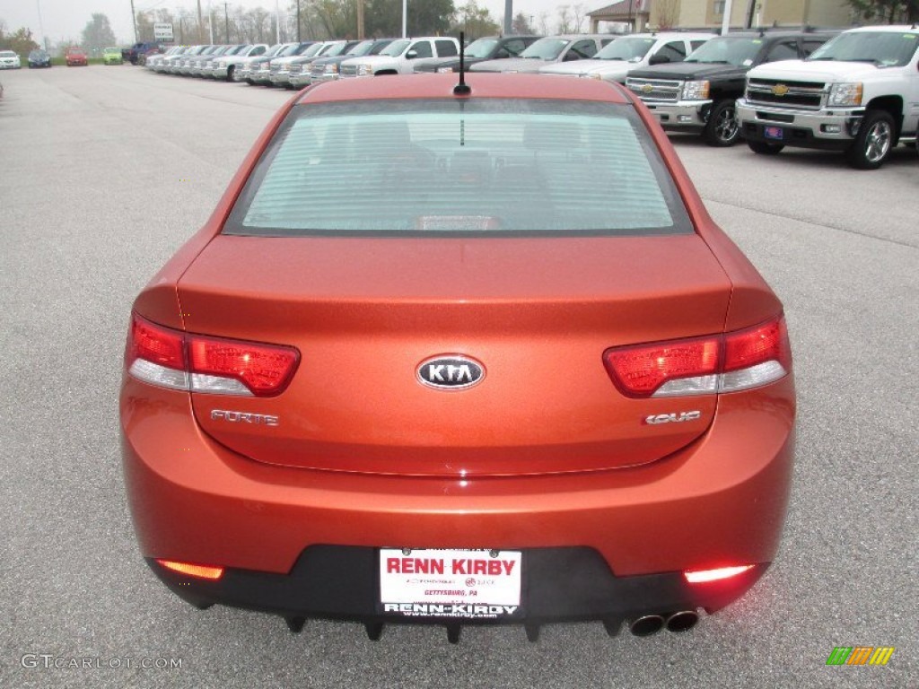 2010 Forte Koup SX - Copperhead / Black Sport photo #13