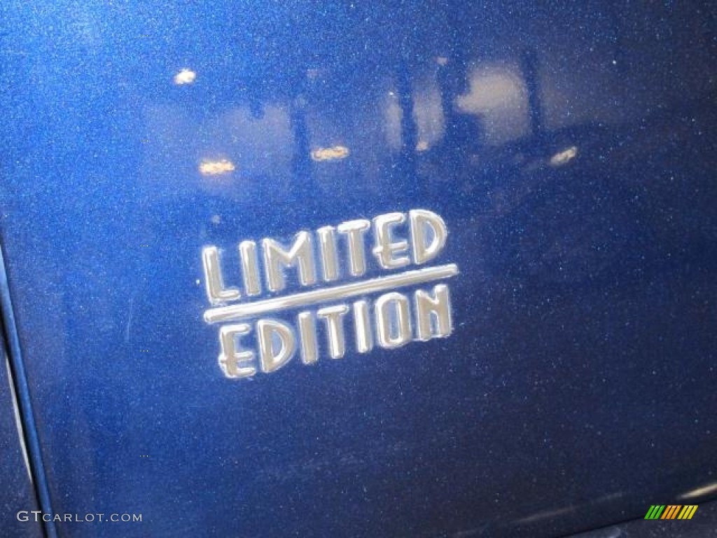 2004 Chrysler PT Cruiser Limited Marks and Logos Photos
