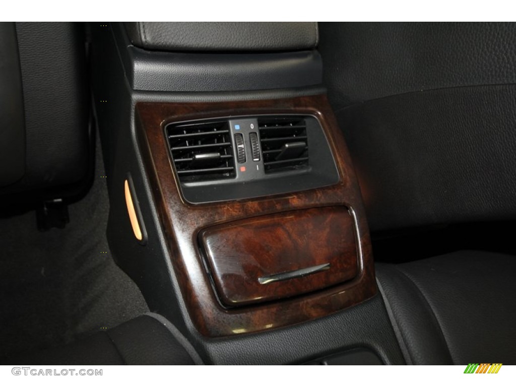 2009 3 Series 328i Convertible - Black Sapphire Metallic / Black photo #28