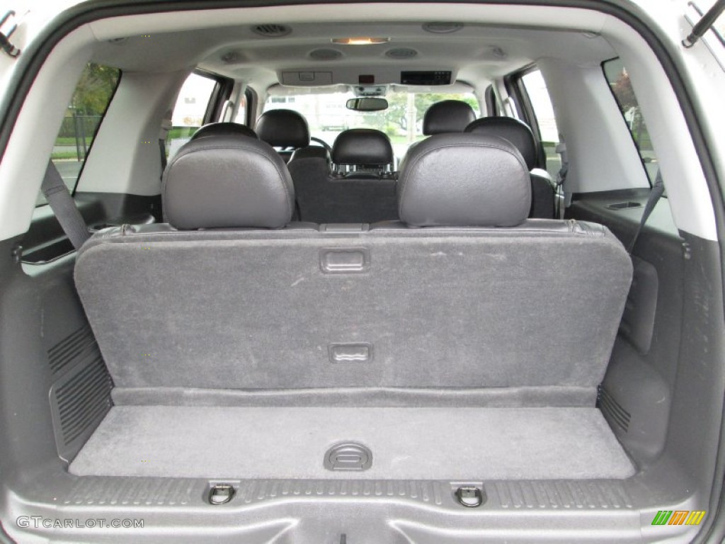 2005 Mercury Mountaineer V6 AWD Trunk Photo #72762821