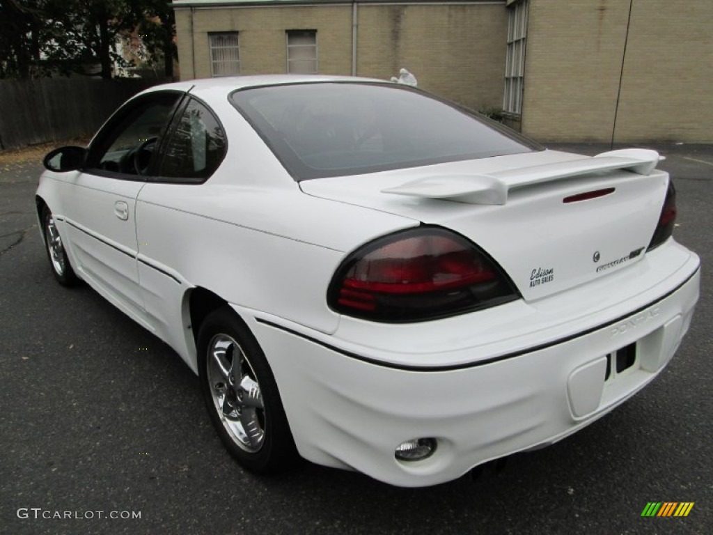2002 Grand Am GT Coupe - Arctic White / Dark Pewter photo #5