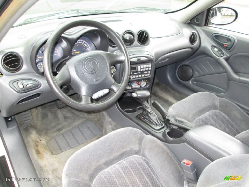 2002 Grand Am GT Coupe - Arctic White / Dark Pewter photo #15