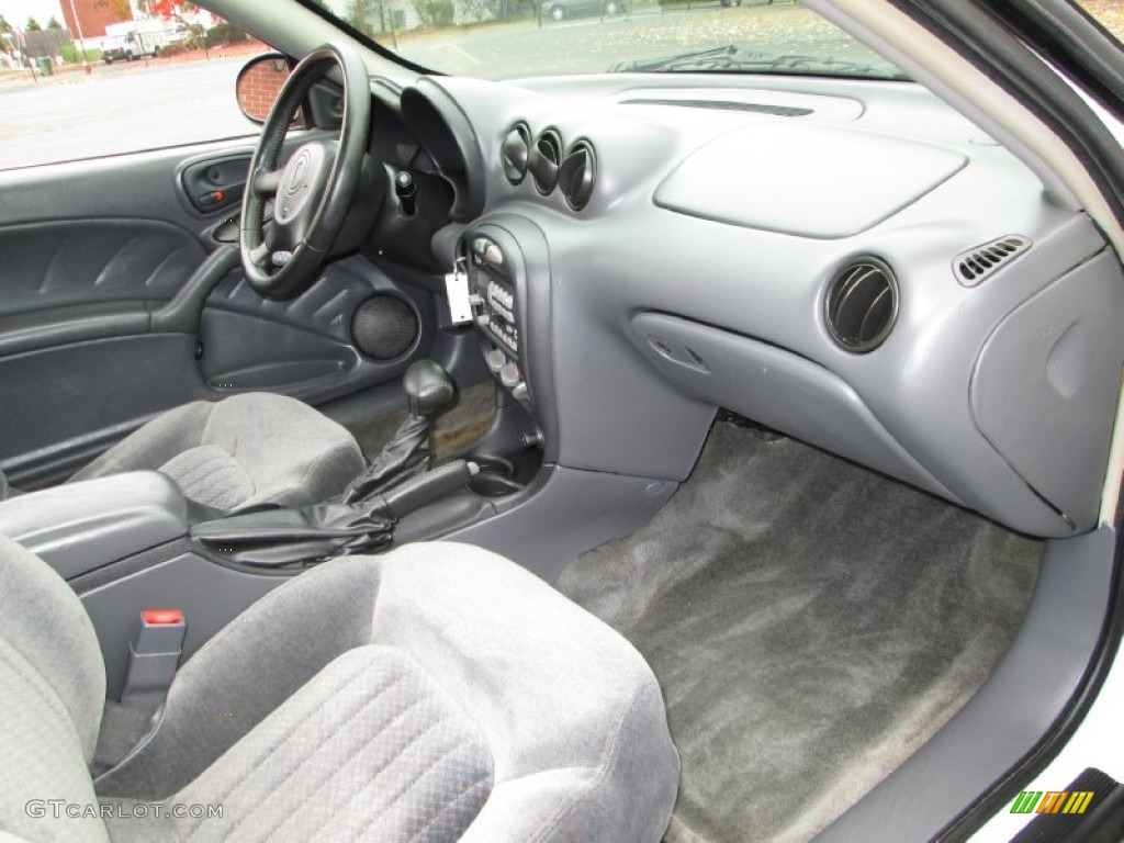 2002 Grand Am GT Coupe - Arctic White / Dark Pewter photo #16