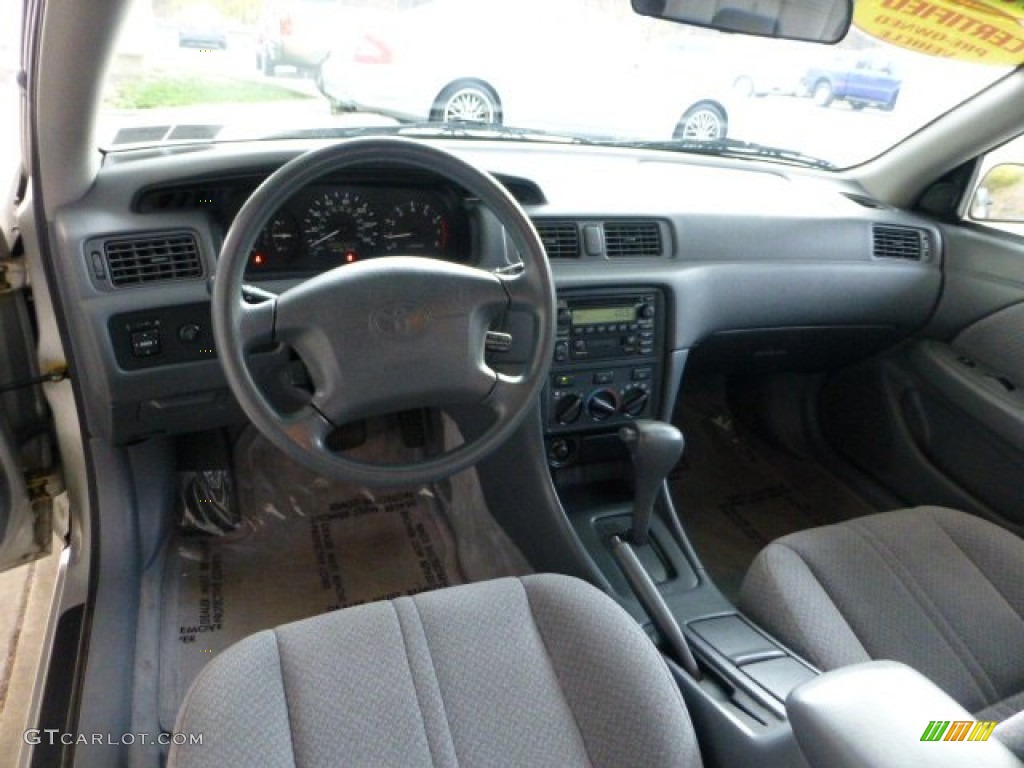 2001 Camry LE - Lunar Mist Metallic / Sage photo #11
