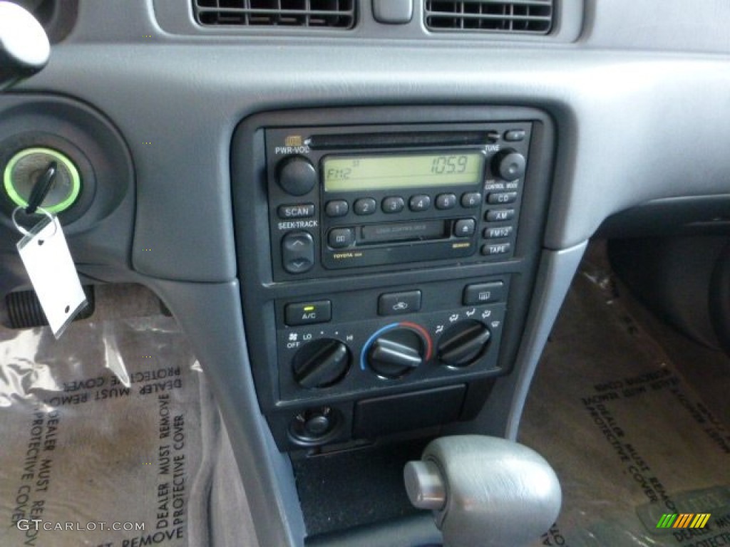 2001 Camry LE - Lunar Mist Metallic / Sage photo #18