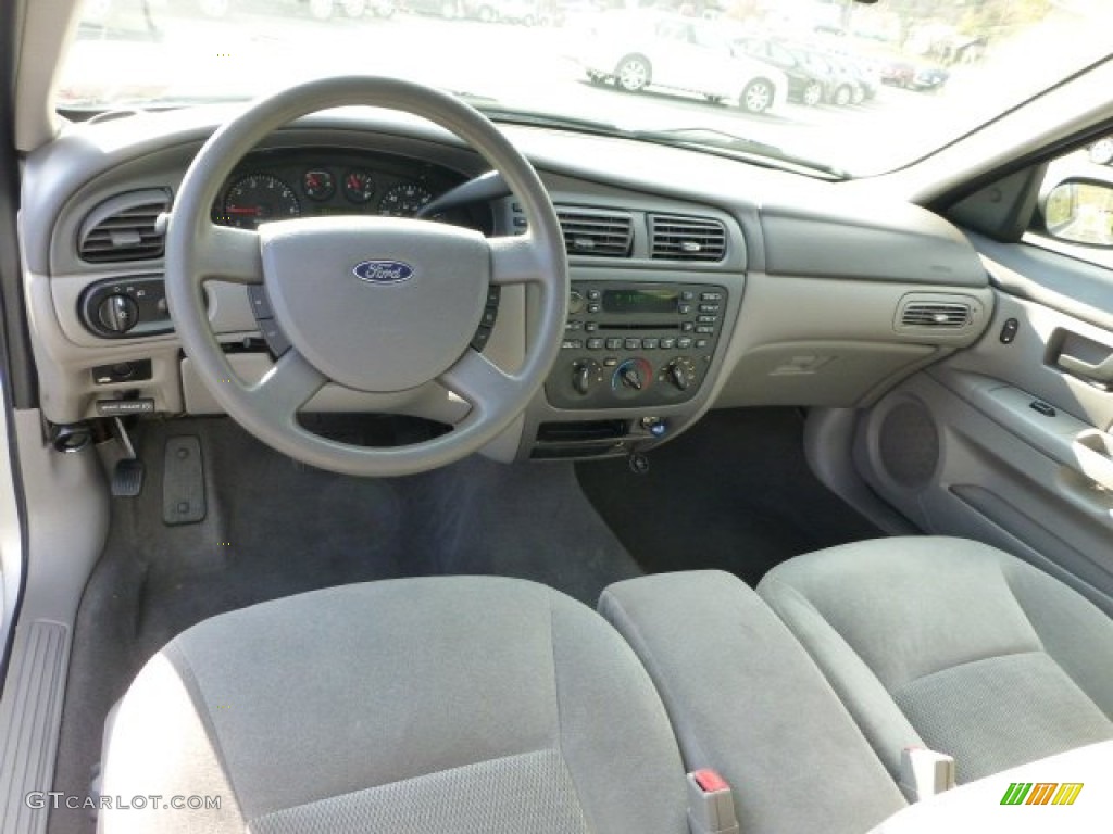 Medium/Dark Flint Interior 2005 Ford Taurus SE Photo #72771544