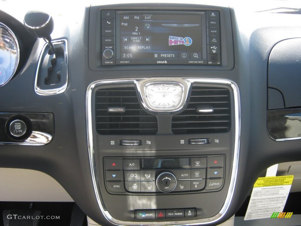 2013 Town & Country Touring - L - Crystal Blue Pearl / Dark Frost Beige/Medium Frost Beige photo #6