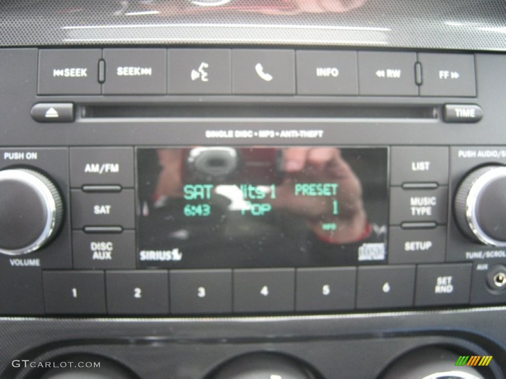 2013 Dodge Challenger SXT Plus Audio System Photo #72773079