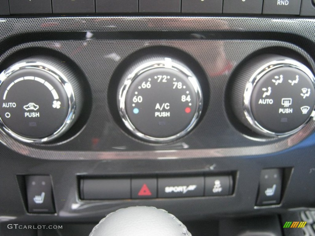 2013 Challenger SXT Plus - Jazz Blue Pearl / Dark Slate Gray photo #14