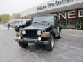 Black - Wrangler Sahara 4x4 Photo No. 2