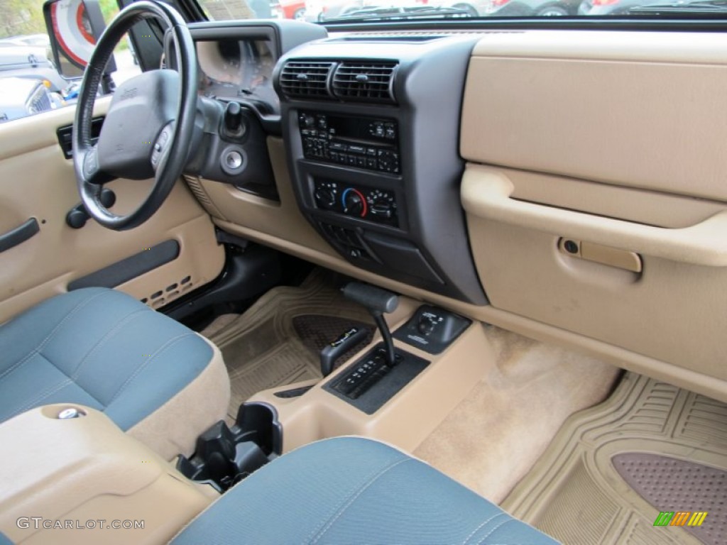 2002 Wrangler Sahara 4x4 - Black / Camel Beige/Dark Green photo #13