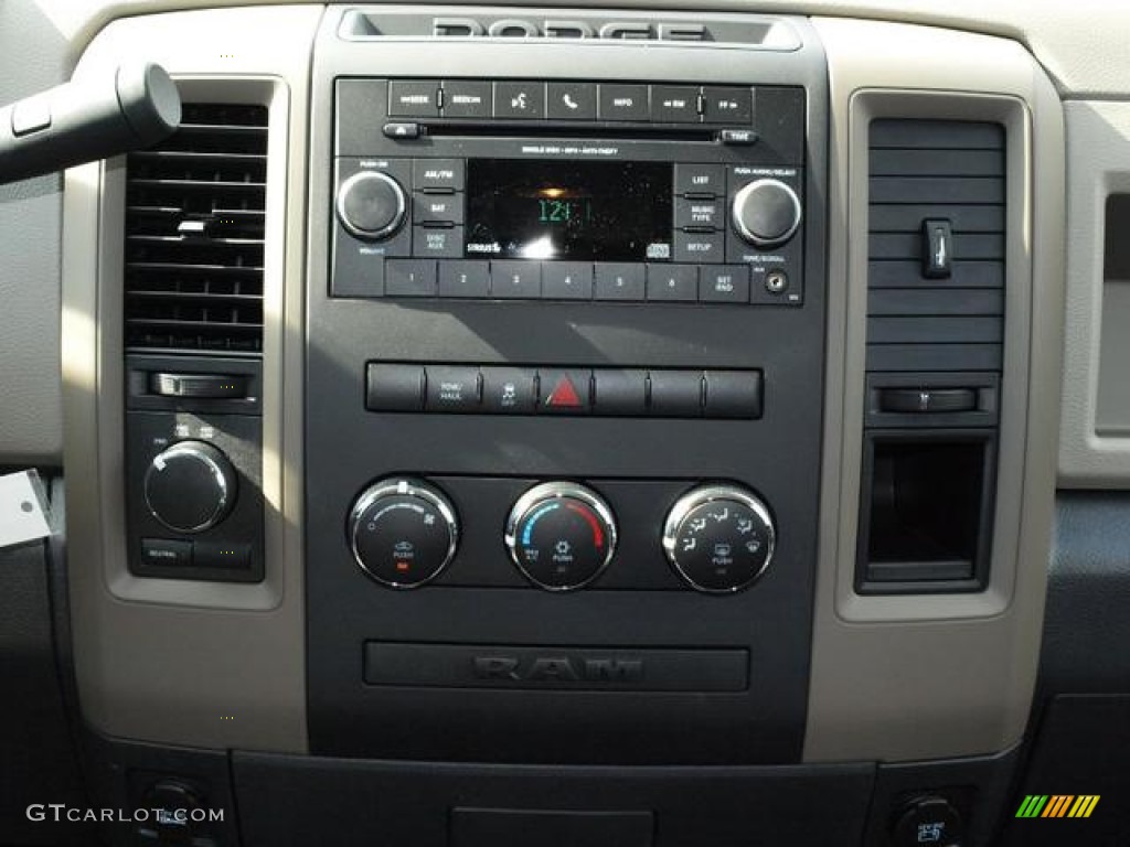 2012 Ram 1500 Express Quad Cab 4x4 - Bright White / Dark Slate Gray/Medium Graystone photo #6